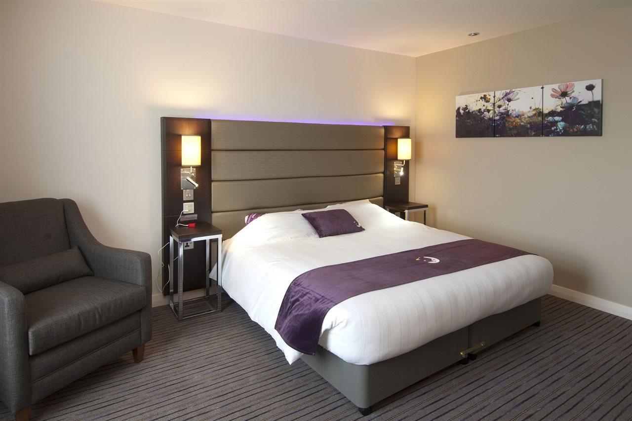 Premier Inn Bedford South Kempston Eksteriør billede